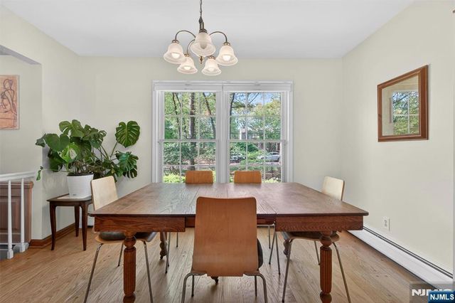 17 Appert Terrace, Mahwah, NJ 07430