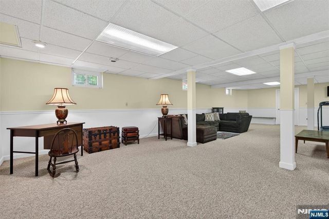 17 Appert Terrace, Mahwah, NJ 07430