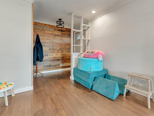 5514 State Road 8, Auburn, IN 46706