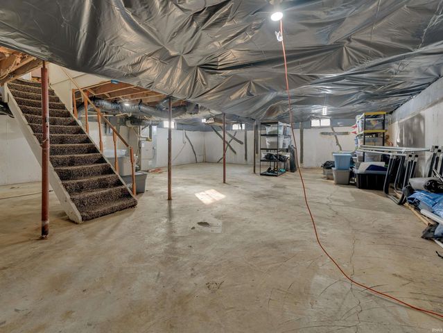 5514 State Road 8, Auburn, IN 46706