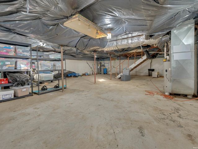 5514 State Road 8, Auburn, IN 46706