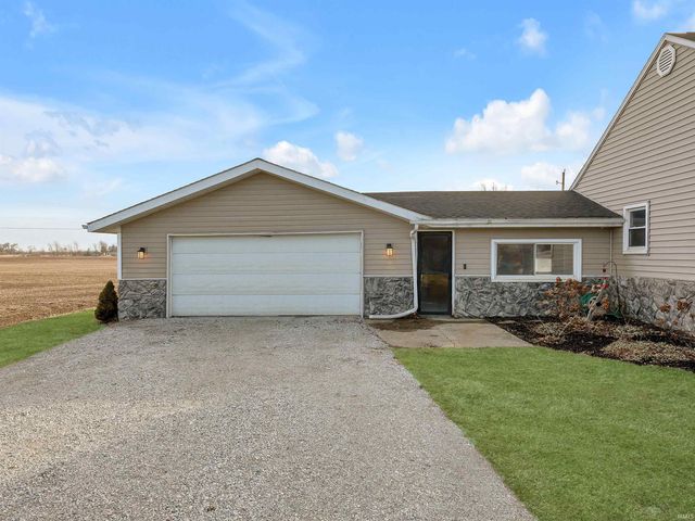 5514 State Road 8, Auburn, IN 46706