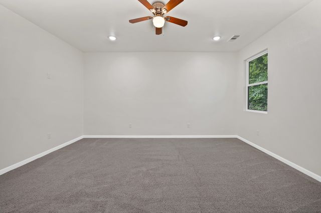 2902 Walnut Street, Greenville, TX 75401