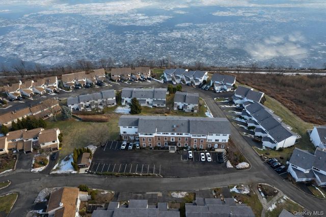 117 Sandpiper Lane 1B, New Windsor, NY 12553