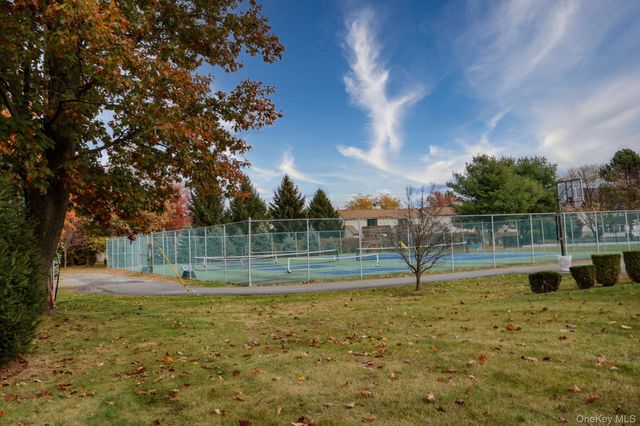 117 Sandpiper Lane 1B, New Windsor, NY 12553