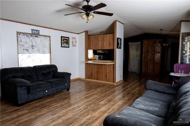 808 Park Road, Alamo, TX 78516