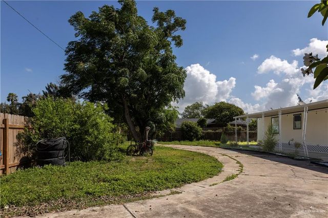 808 Park Road, Alamo, TX 78516