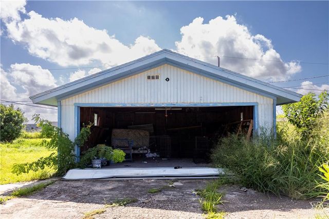 808 Park Road, Alamo, TX 78516