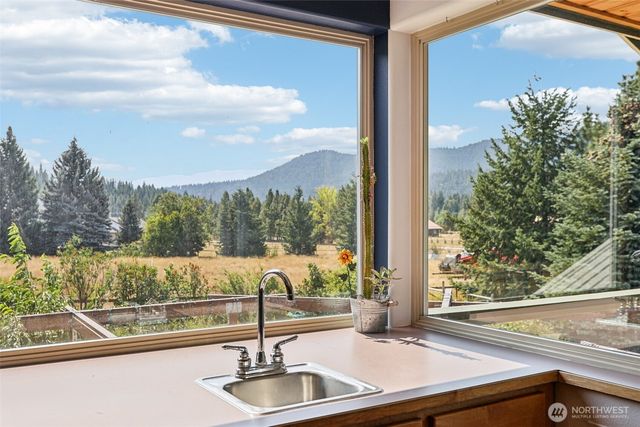 18527 Hazel Street, Leavenworth, WA 98826