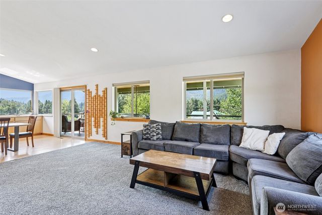 18527 Hazel Street, Leavenworth, WA 98826