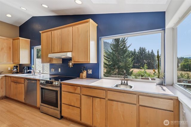 18527 Hazel Street, Leavenworth, WA 98826