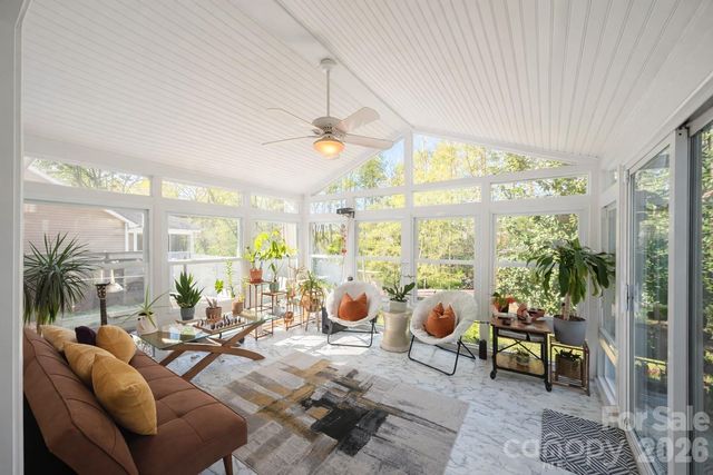 5812 Stone Bluff Court, Charlotte, NC 28214