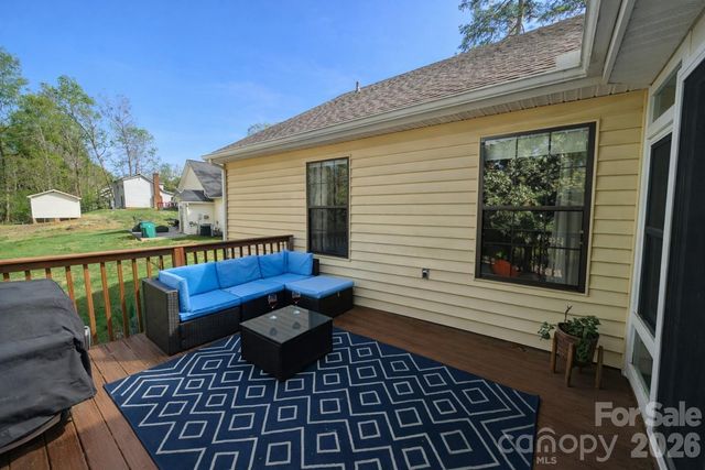 5812 Stone Bluff Court, Charlotte, NC 28214