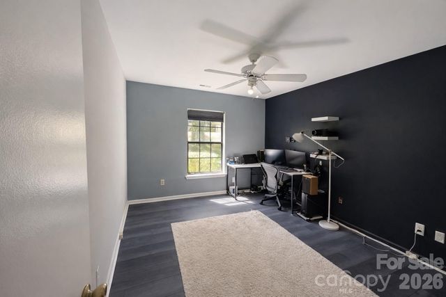 5812 Stone Bluff Court, Charlotte, NC 28214