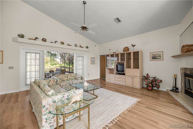 631 E Liberty Street, Hernando, FL 34442