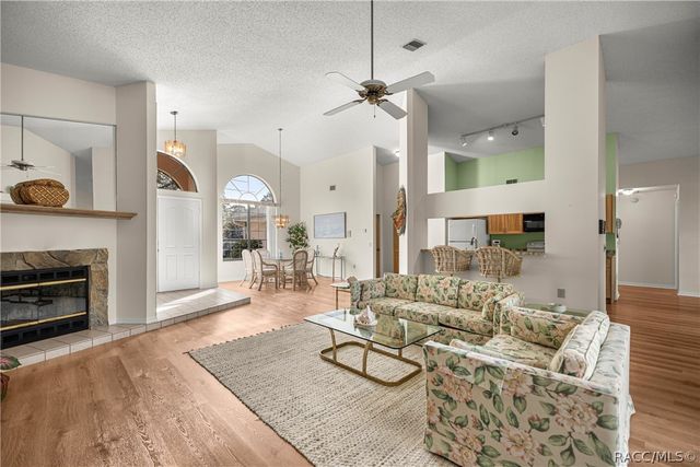 631 E Liberty Street, Hernando, FL 34442