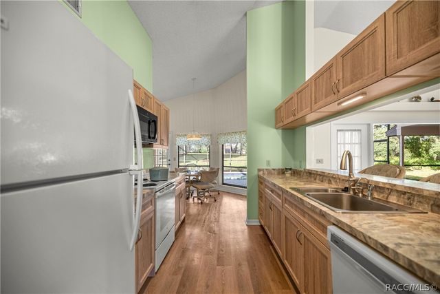 631 E Liberty Street, Hernando, FL 34442