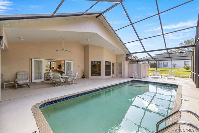 631 E Liberty Street, Hernando, FL 34442