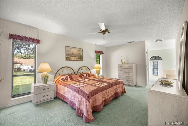 631 E Liberty Street, Hernando, FL 34442