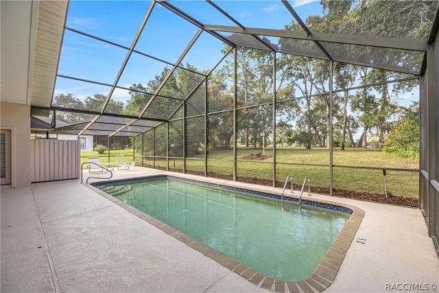 631 E Liberty Street, Hernando, FL 34442