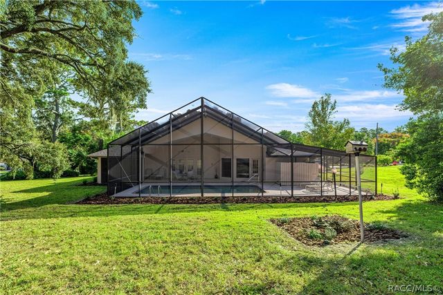 631 E Liberty Street, Hernando, FL 34442