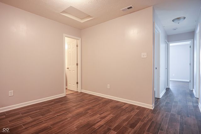 950 Amesbury Court, Indianapolis, IN 46217