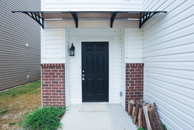 950 Amesbury Court, Indianapolis, IN 46217