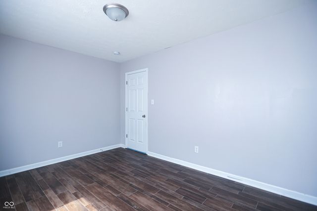 950 Amesbury Court, Indianapolis, IN 46217