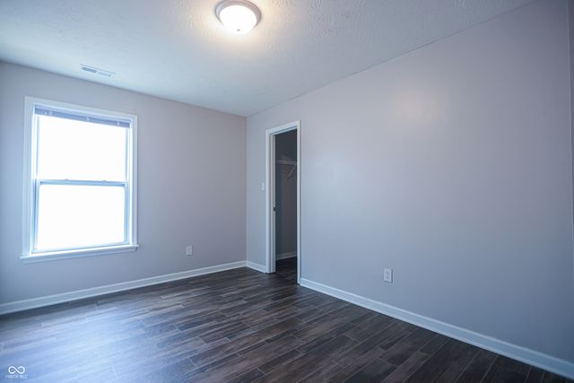 950 Amesbury Court, Indianapolis, IN 46217