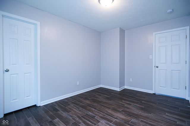950 Amesbury Court, Indianapolis, IN 46217