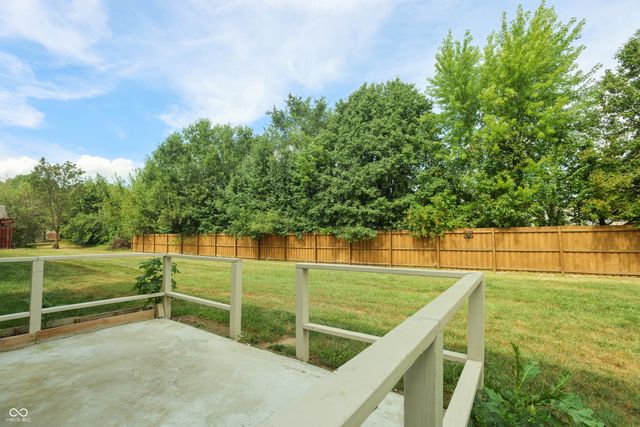 950 Amesbury Court, Indianapolis, IN 46217