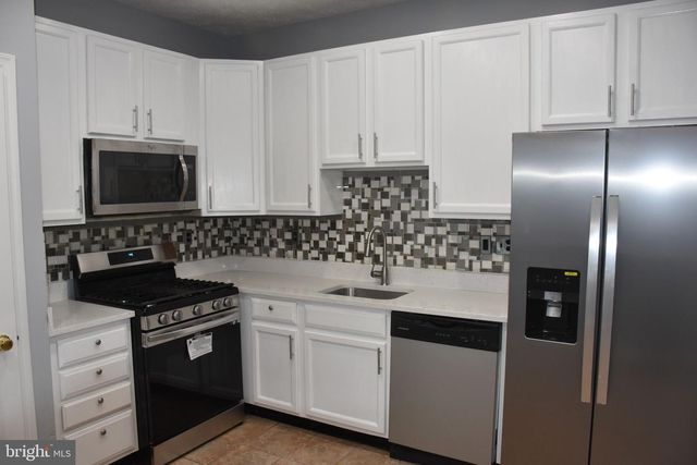 1721 BARNETT CT, Severn, MD 21144