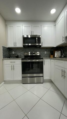 10140 S 44TH Drive S 372, Boynton Beach, FL 33436