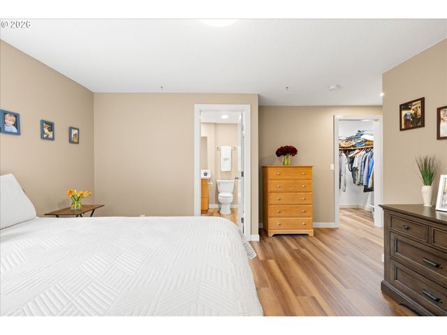 11890 Sw WILTON Ave, Portland, OR 97223