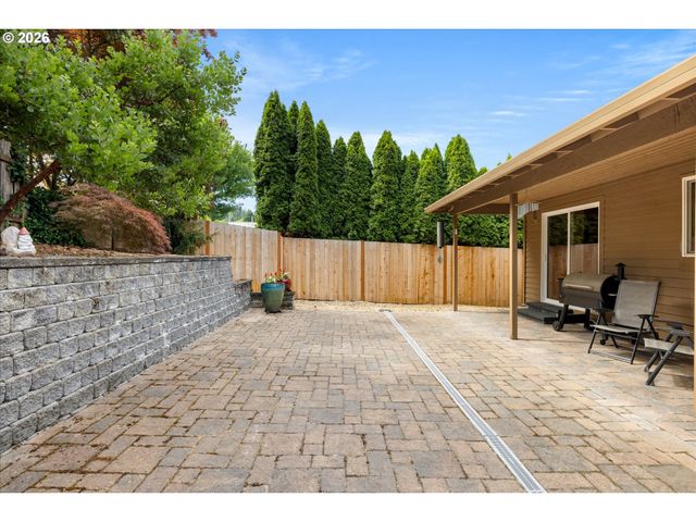 11890 Sw WILTON Ave, Portland, OR 97223