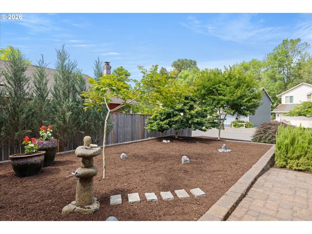 11890 Sw WILTON Ave, Portland, OR 97223