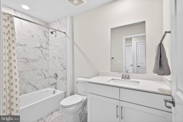 22 HERON LN, Coatesville, PA 19320