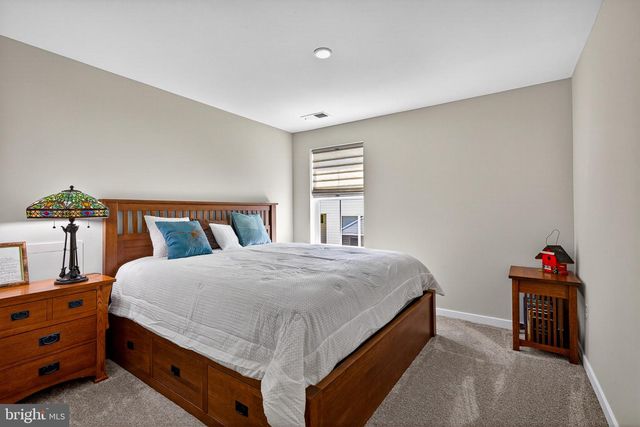 22 HERON LN, Coatesville, PA 19320