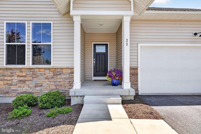 22 HERON LN, Coatesville, PA 19320