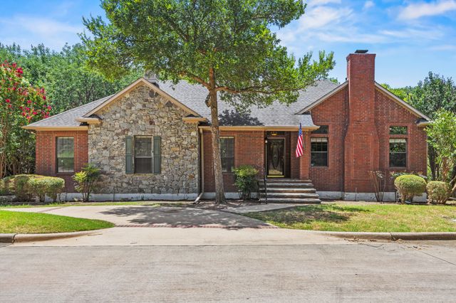 1207 Valley Trail, Heath, TX 75032