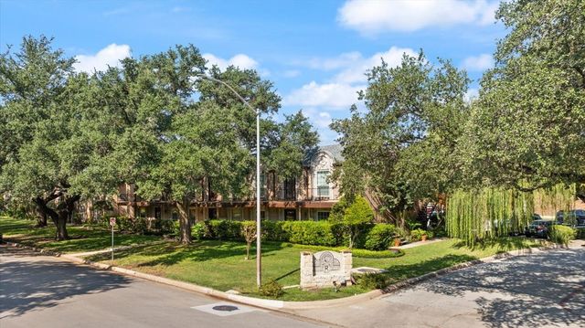 4100 Ridglea Country Club Drive 1401, Fort Worth, TX 76126