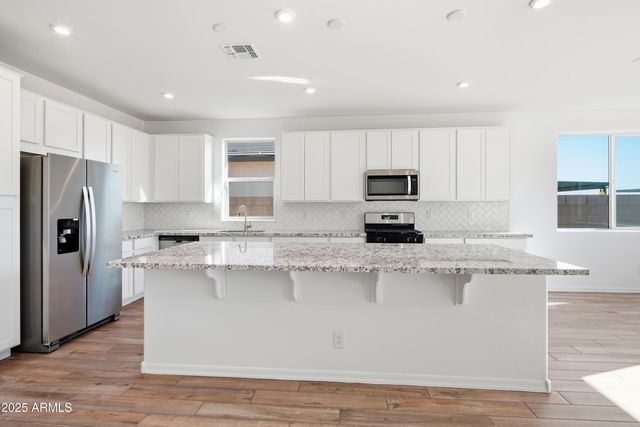 19015 W MARYLAND Avenue, Waddell, AZ 85355