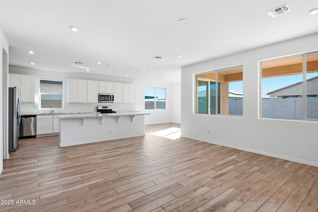 19015 W MARYLAND Avenue, Waddell, AZ 85355