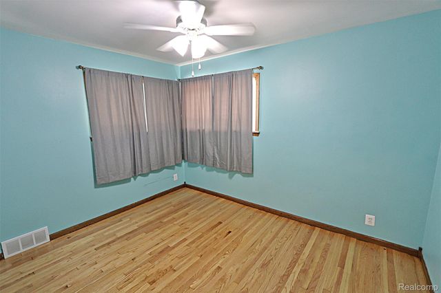 18785 Dale Avenue, Allen Park, MI 48101