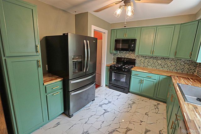 18785 Dale Avenue, Allen Park, MI 48101