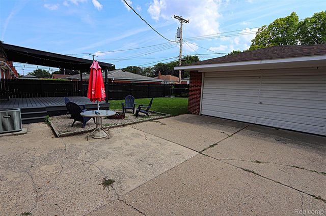 18785 Dale Avenue, Allen Park, MI 48101
