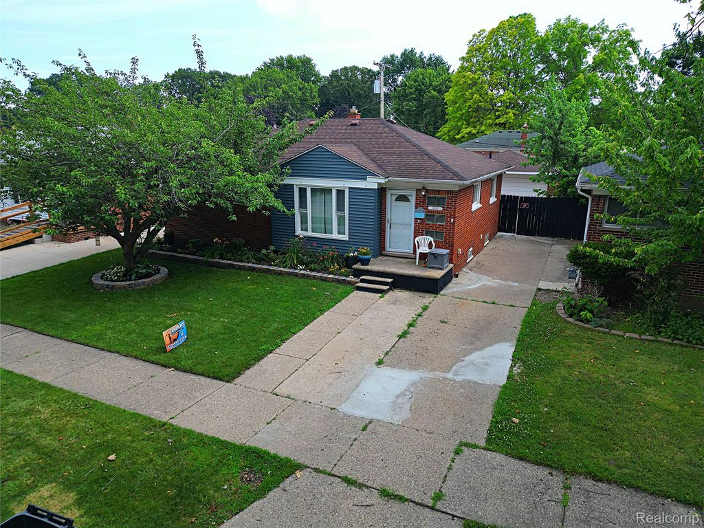 18785 Dale Avenue, Allen Park, MI 48101