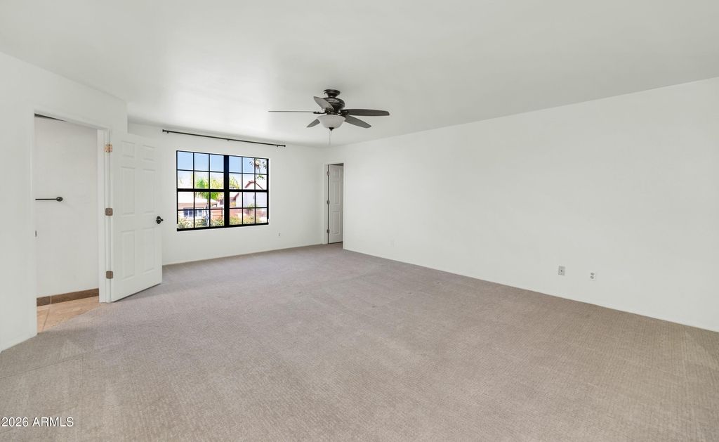 Image 14 of property listing at 5850 E KATHLEEN Road, Scottsdale, AZ 85254