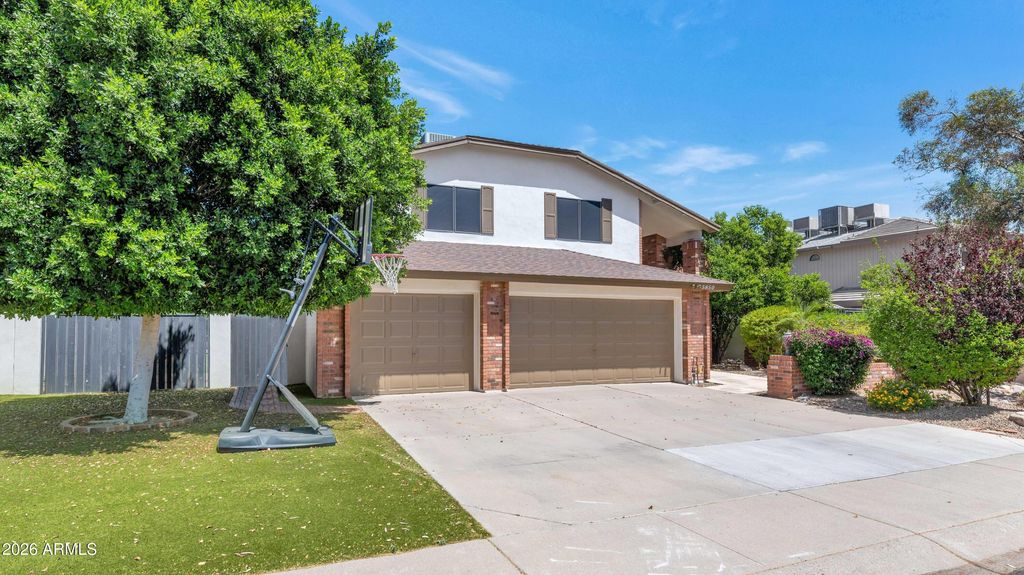 Image 2 of property listing at 5850 E KATHLEEN Road, Scottsdale, AZ 85254