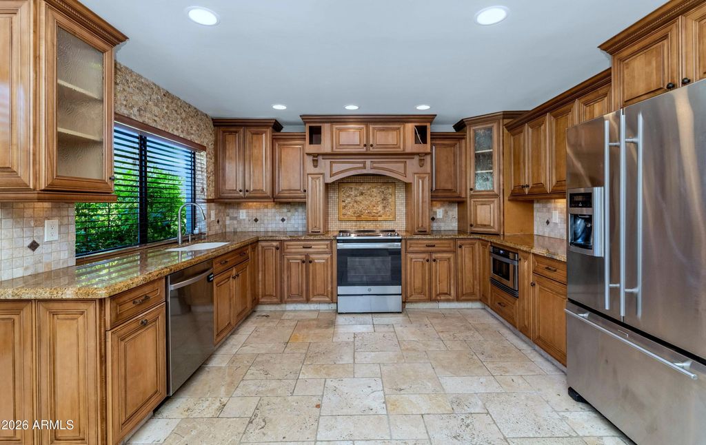 Image 8 of property listing at 5850 E KATHLEEN Road, Scottsdale, AZ 85254